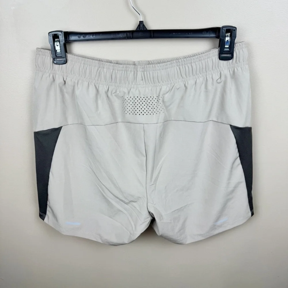Mens Fabletics Light Gray Khaki The Infinite Short Lined 5in Active Shorts